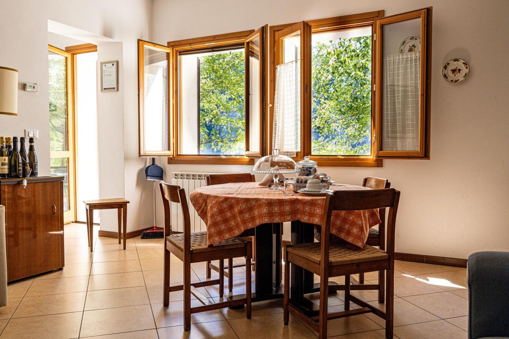 Podere Riosto Cantina&Agriturismo Пианоро Екстериор снимка