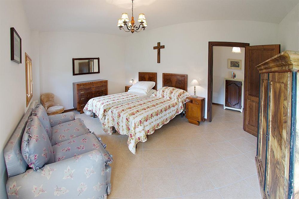 Podere Riosto Cantina&Agriturismo Пианоро Екстериор снимка
